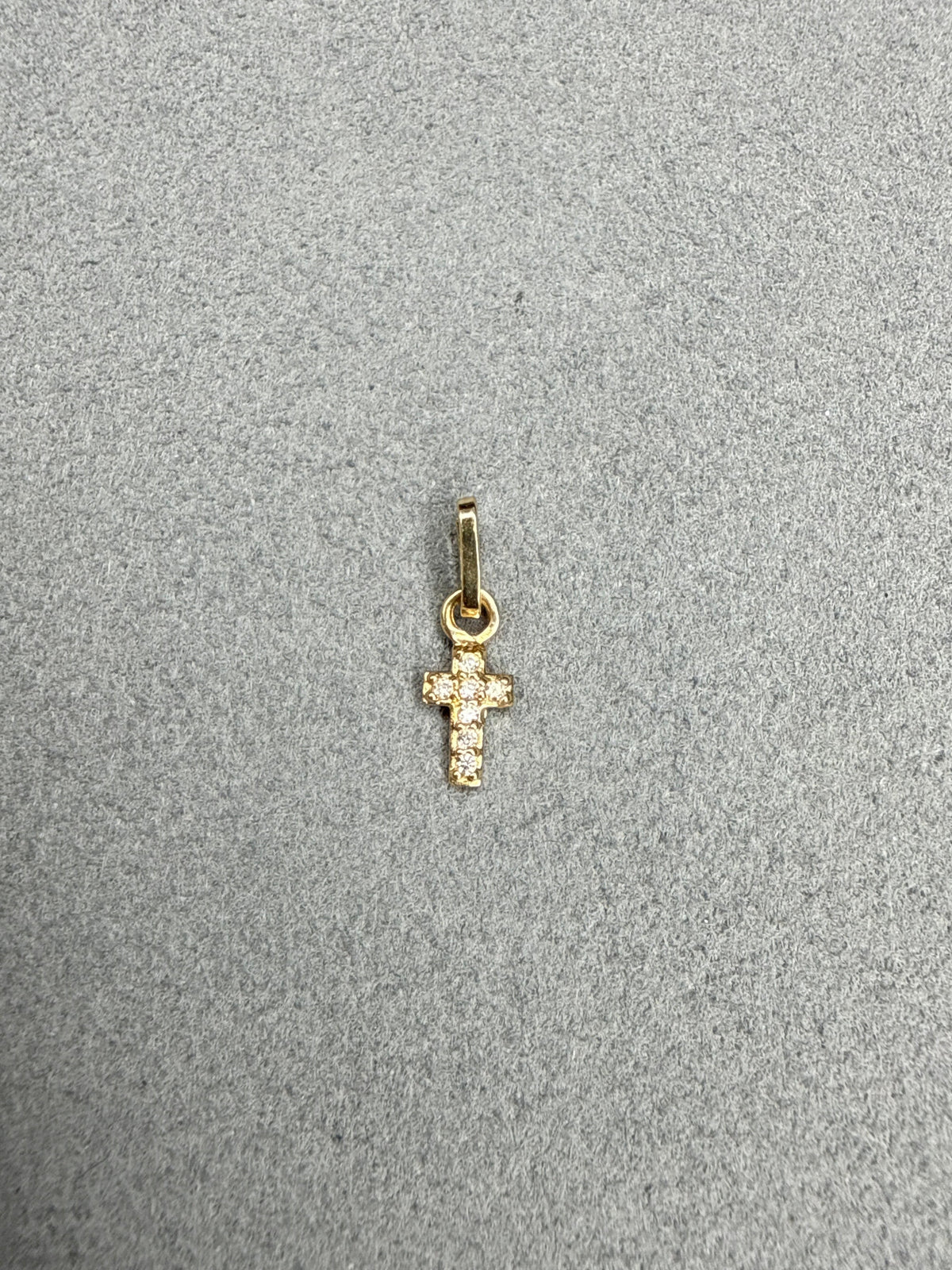 Dije mini cruz de circon blanco Italiano especial 18k