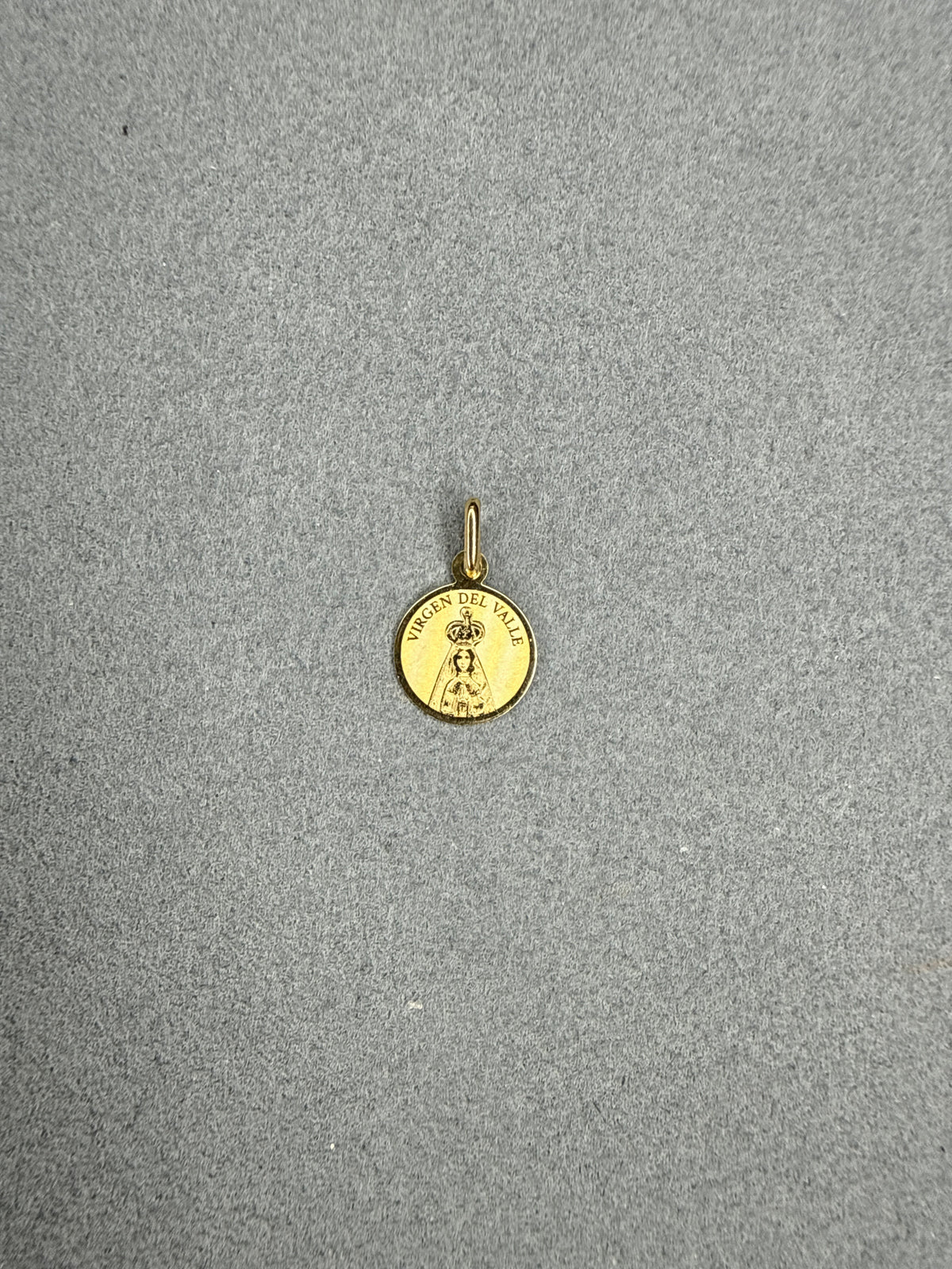 Dije Virgen del Valle Italiano especial 18k