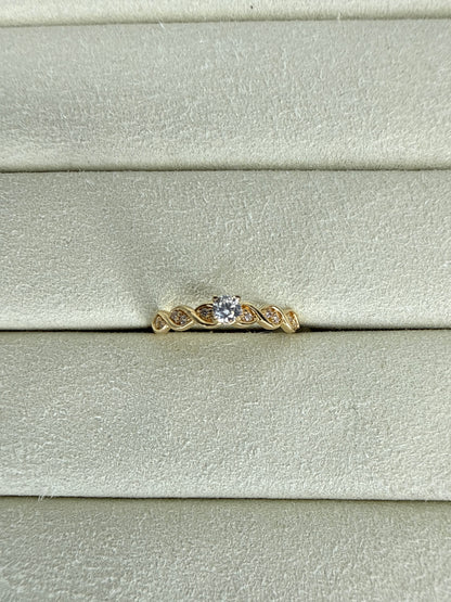 Anillo de circon blanco Talla 7 Nacional 18k