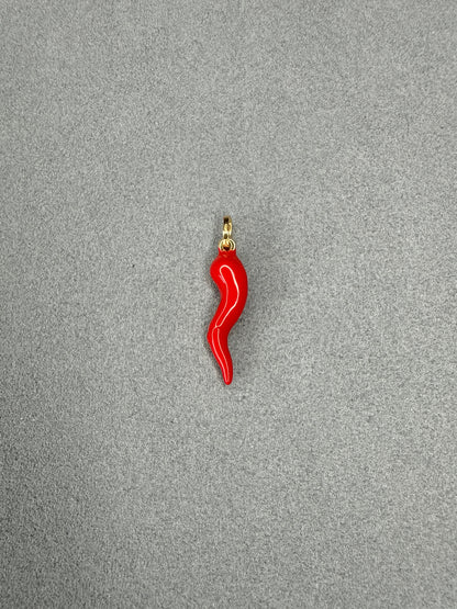 Dije Chile rojo grande Italiano especial 18k