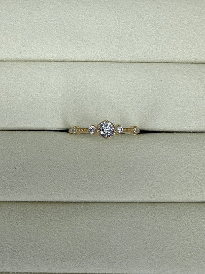 Anillo de circonio blanco Talla 8 Nacional 18 k