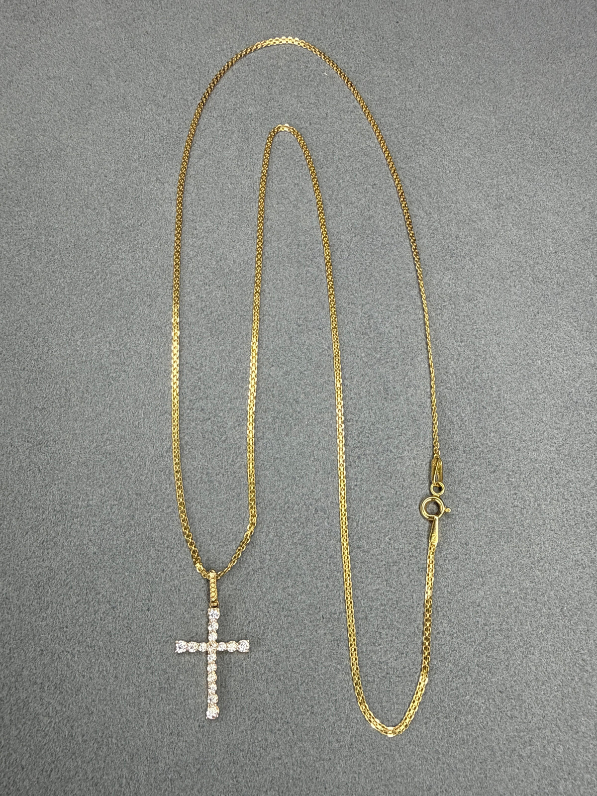 Cruz de circon blanco Italiano especial 18k