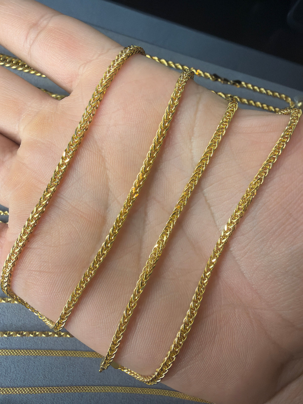 Cadena fígaro 70cm oro 18k italiano