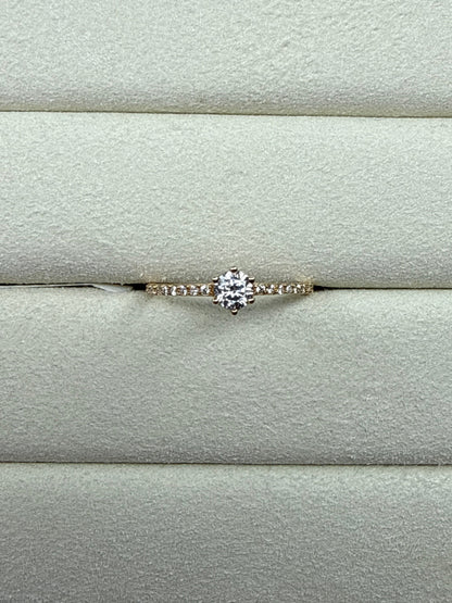 Anillo de circon blanco Talla 6 1/4 Nacional 18k
