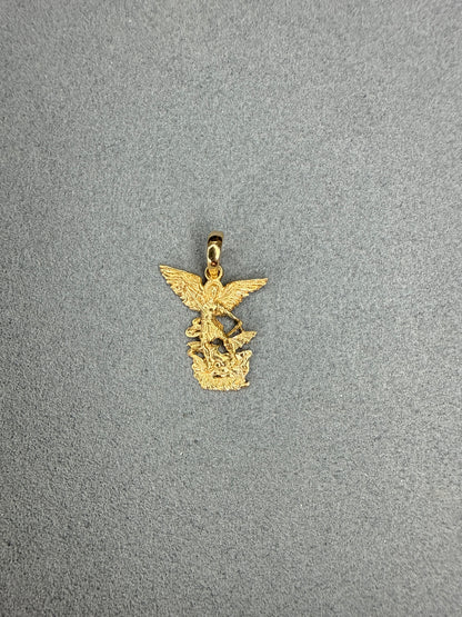 Dije de San Miguel Arcangel Italiano 18k