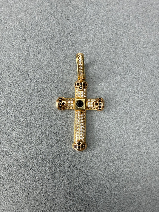Dije de cruz con circones negro 18k