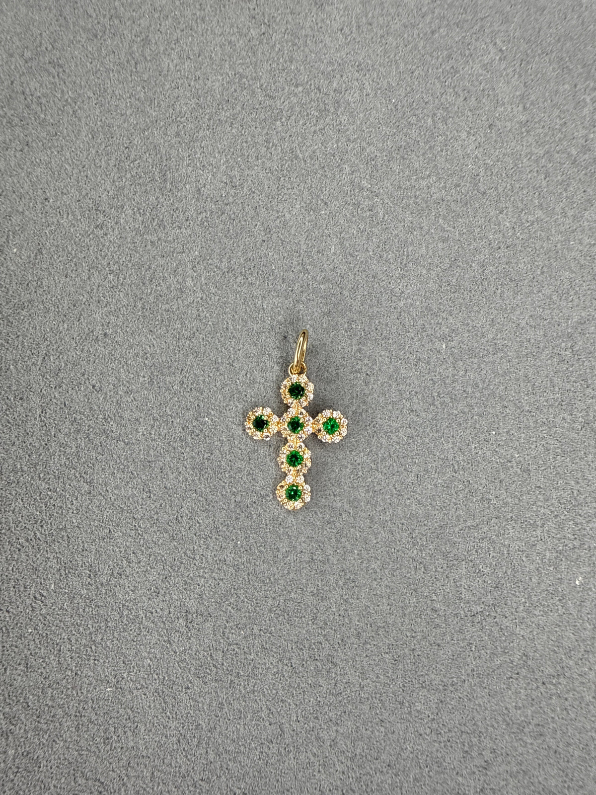 Dije Cruz de circon verde y blanco Italiano especial 18k