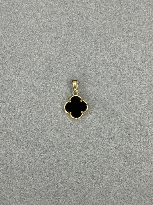 Dije trébol negro Nacional 18k