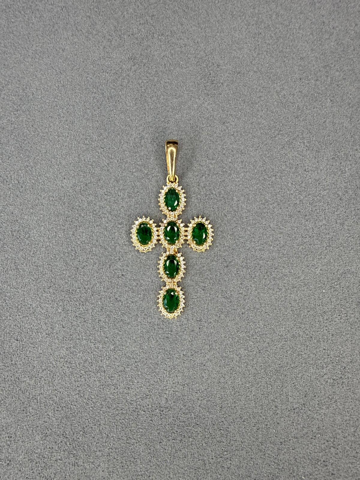 Cruz de circon verde  Nacional 18k