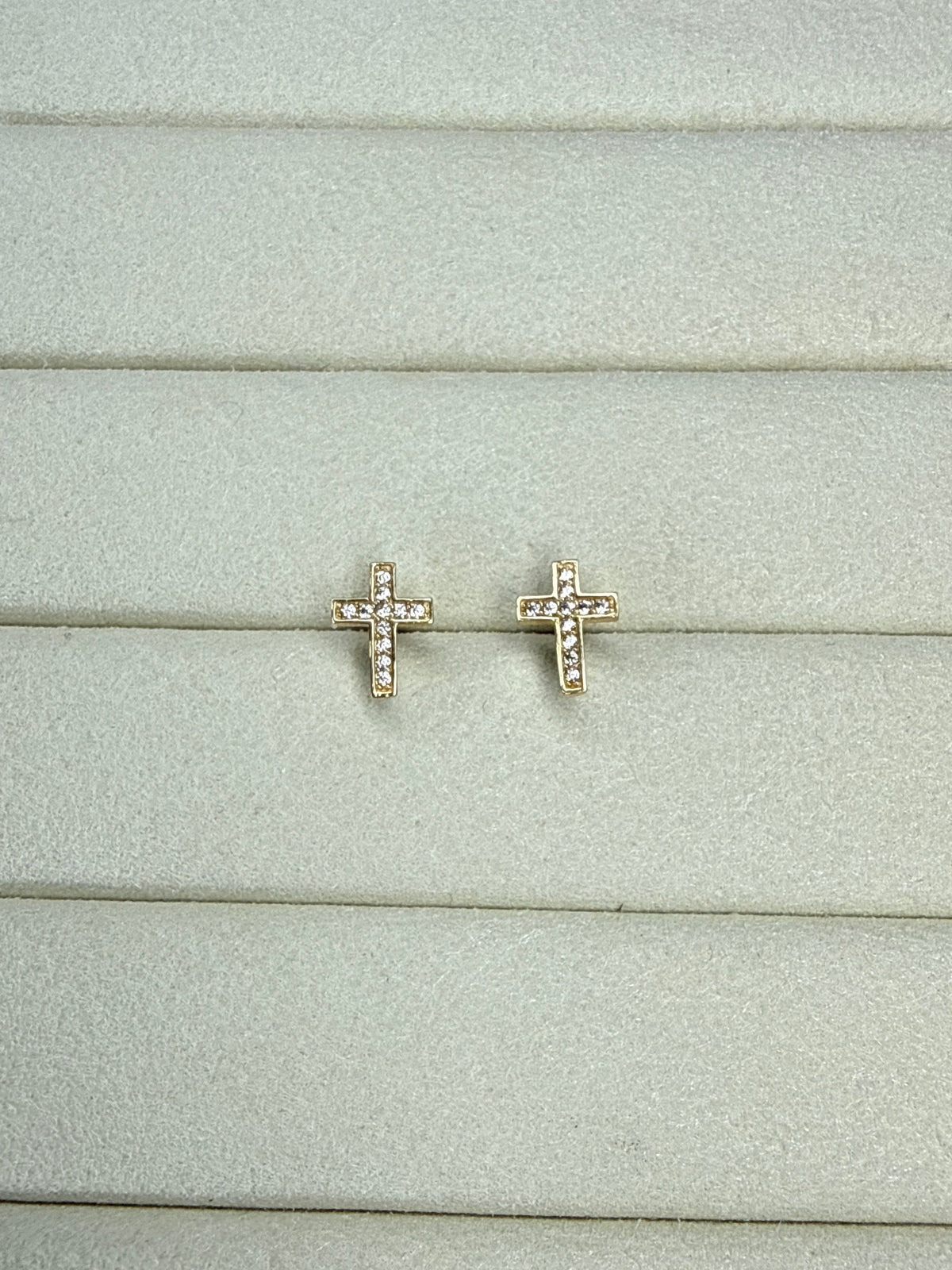 Topitos cruz de circon blanco Nacional 18k