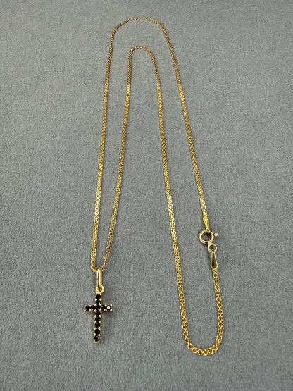 Dije Cruz de circon negro Italiano 18k